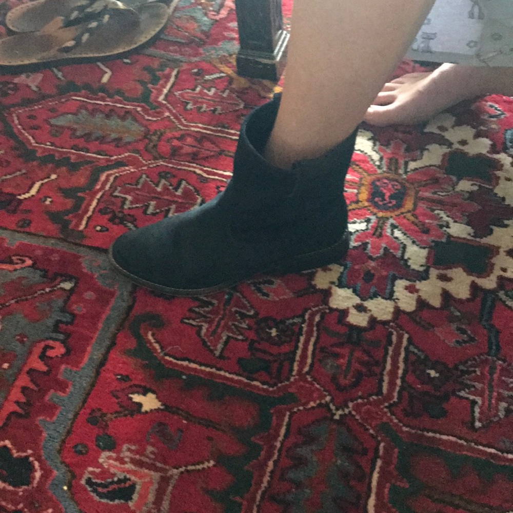 Zigi Girl Navy Suede Boots